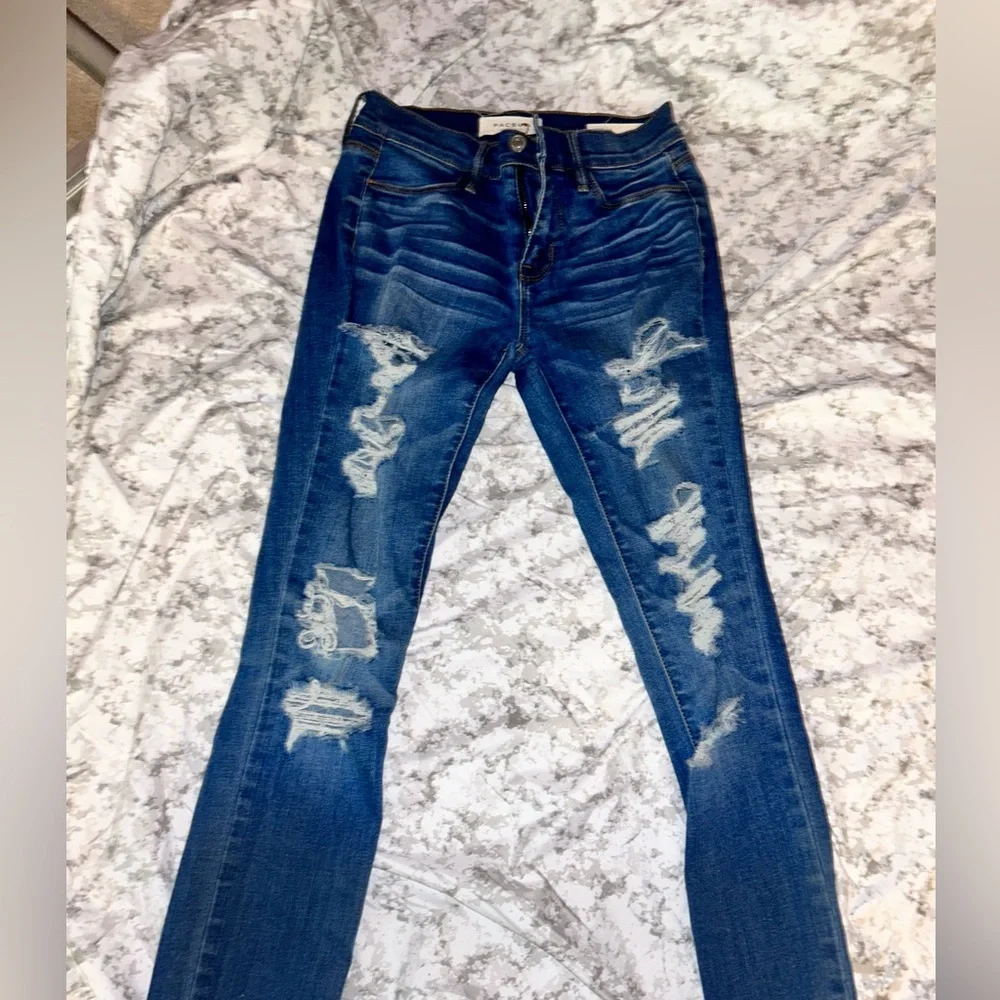 Jeans - Picture 3 of 5